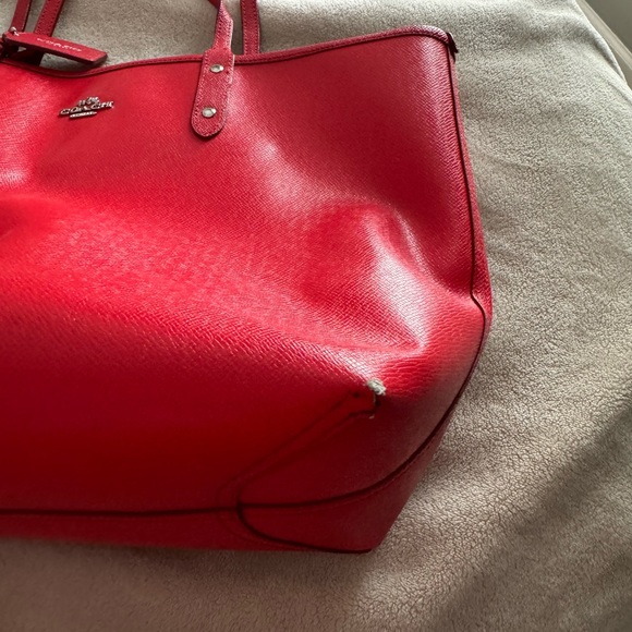 BRIGHT RED COACH PURSE - Picture 3 of 7